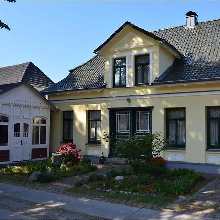 Apartment In The Captain's House